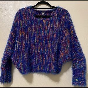 Ecoté fuzzy pullover sweater